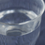 高齢者は1日にどれくらいの水分量が必要？脱水症状が多いのはなぜ？