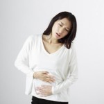 息苦しい症状が生理前、妊娠中、更年期にみられる原因とは？