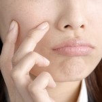 頬骨が痛い原因は頬の裏にある空洞の蓄膿かも？症状と治療とは？