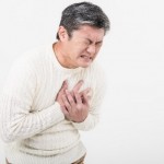 息を吸うと胸の骨が痛くなる原因には何があるの？