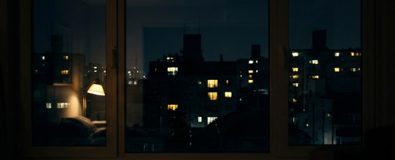 子どもの寝顔を見ながら、なぜか胸がざわざわした